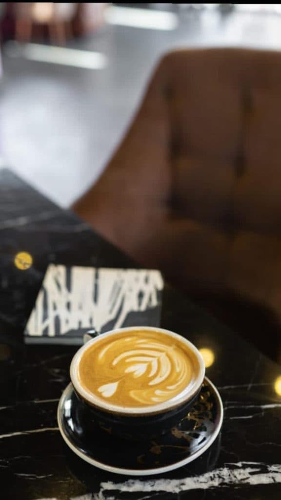 کافه رستوران شهر در مهرشهر کرج