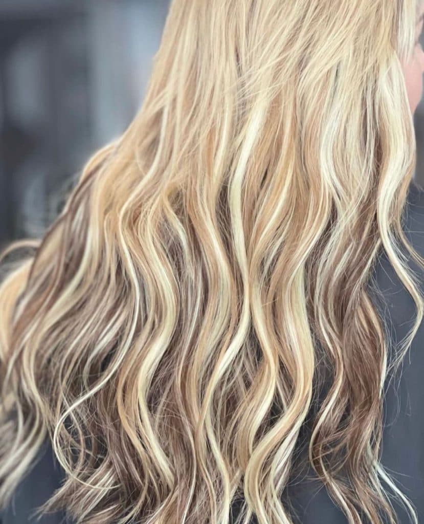 مرکز تخصصی اکستنشن و فروش موهای طبیعی وارداتی دلسی بیوتی در جردن تهران