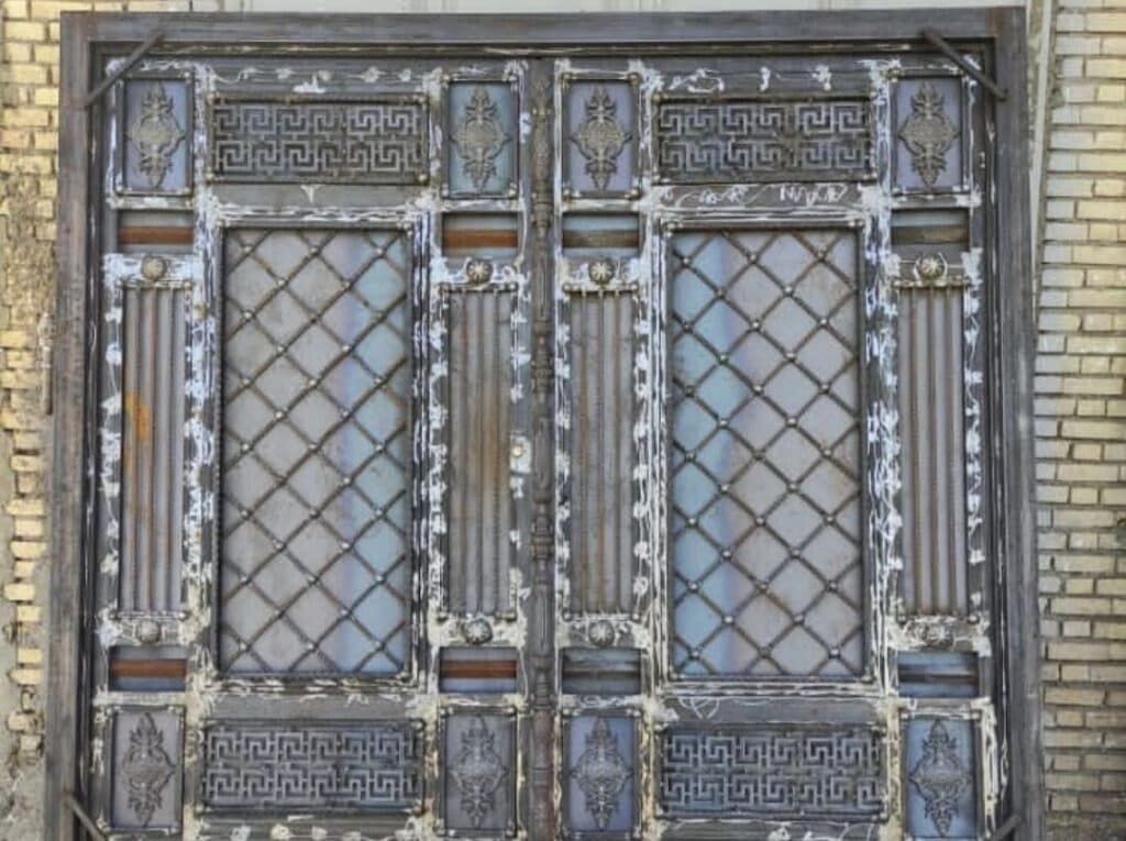 تولید و فروش و نصب در و پنجره فلزی نمونه در شوشتر خوزستان