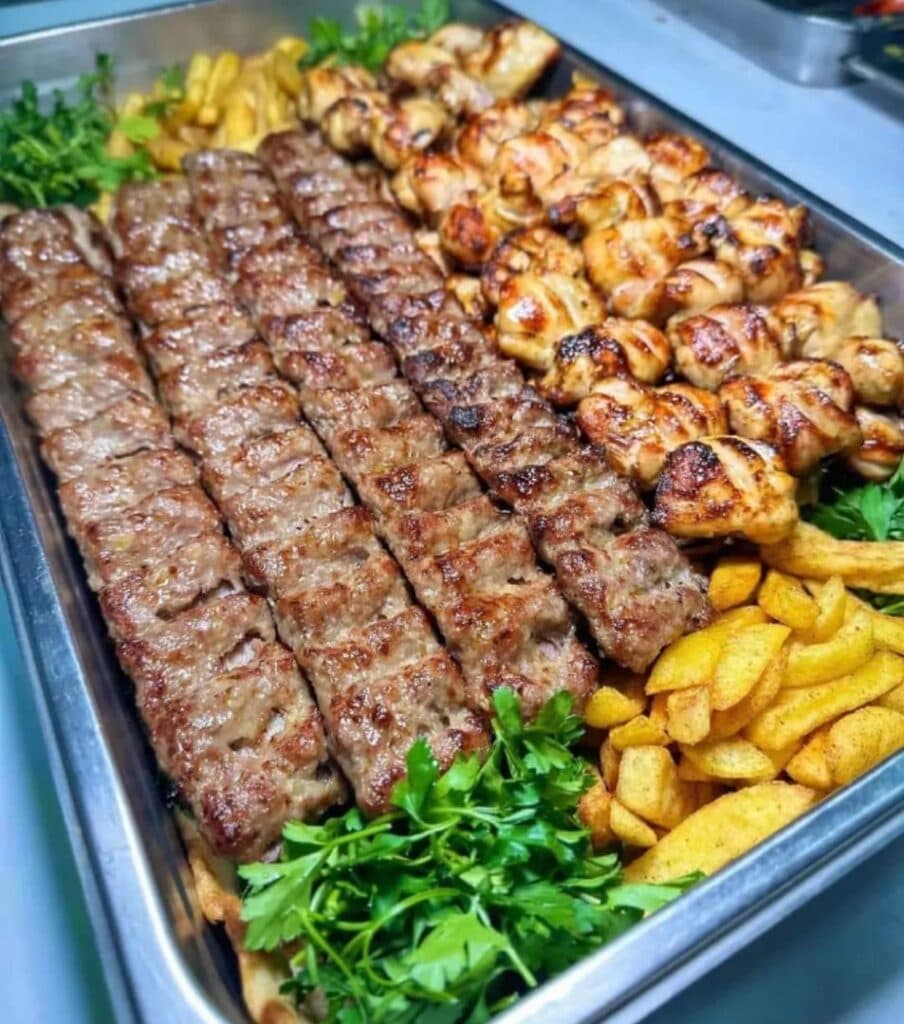 کبابسرای برگ در شیروان