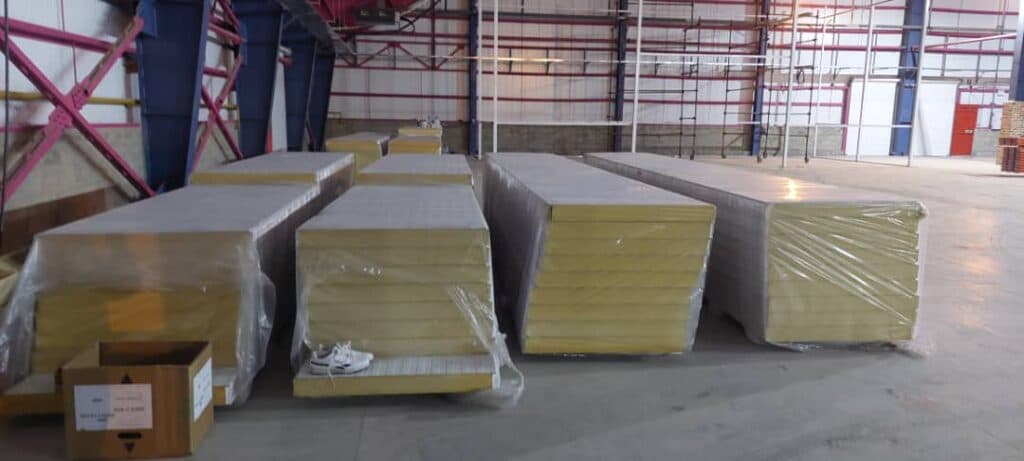 ساخت و راه اندازی سردخانه صنعتی و چیلر تراکمی برودتی سرما سرویس در تهران