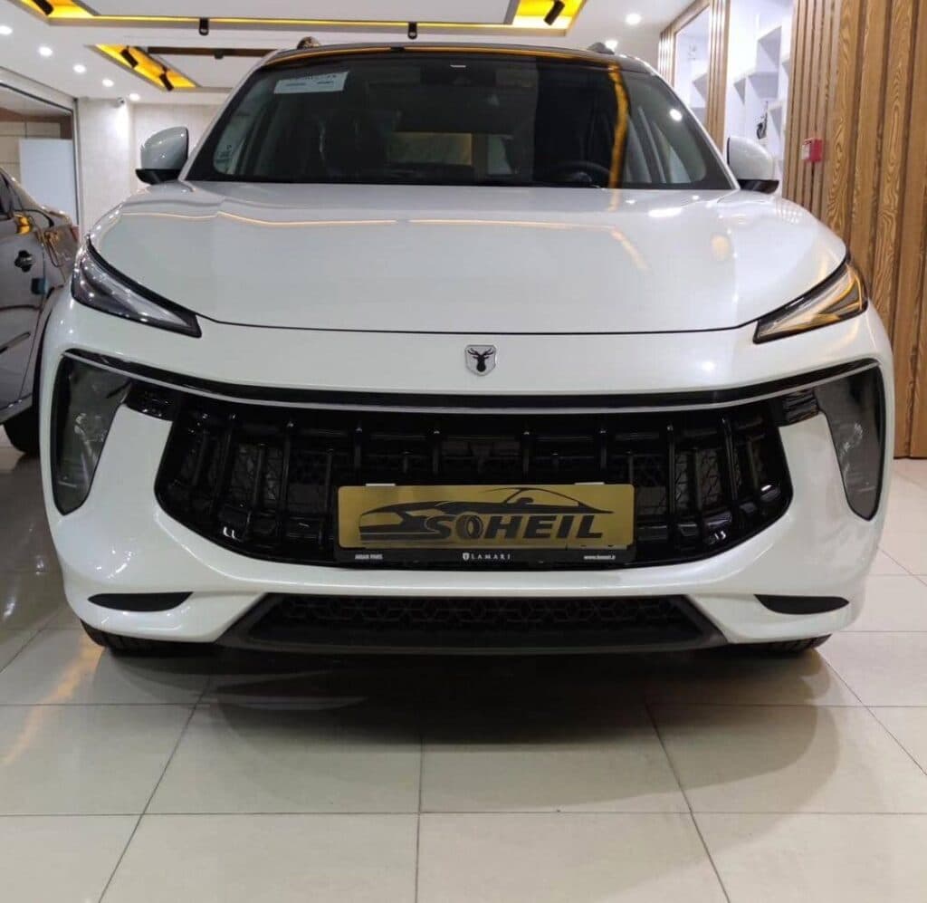 نمایشگاه خودرو سهیل در شاهین شهر اصفهان