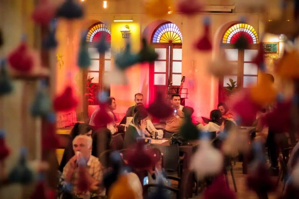 کافه رستوران لاله در بوشهر