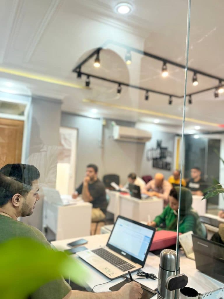 آموزش تخصصی فارکس و ارز دیجیتال به همراه لایو ترید آکادمی آسابورس اهواز