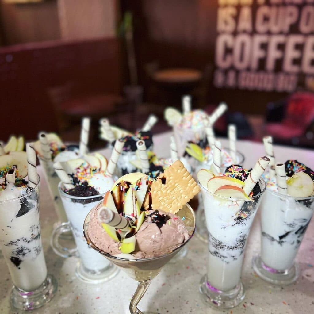 کافه رستوران دانژه در اراک