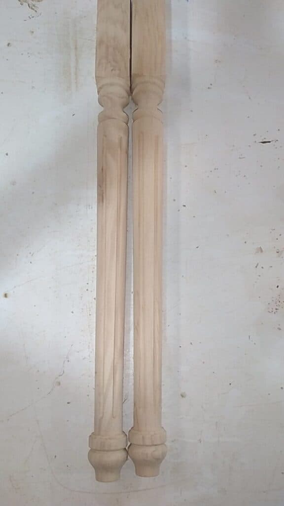 تولید و فروش پایه و ستون چوبی کاج در قم