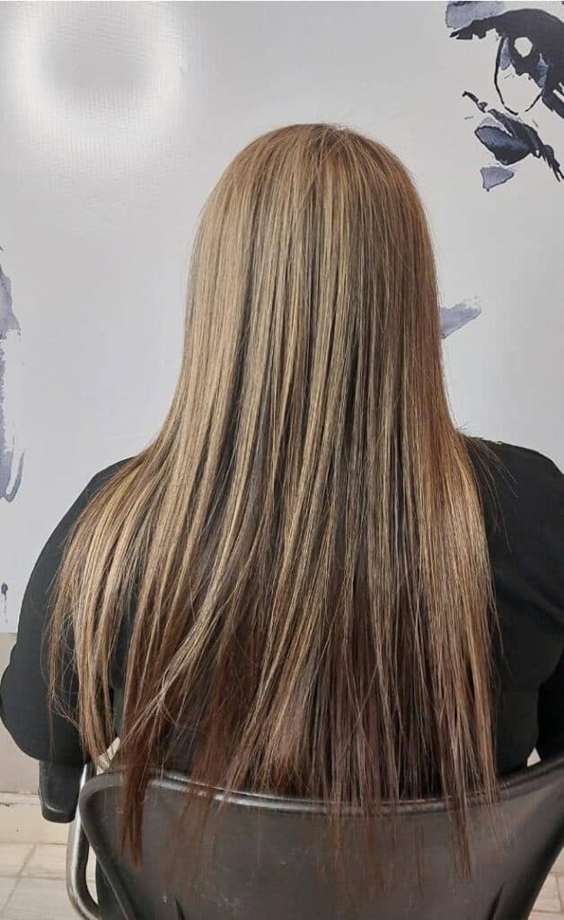 مرکز تخصصی کراتین احیا و صافی و رنگ و لایت و کوتاهی مو آلما در قشم