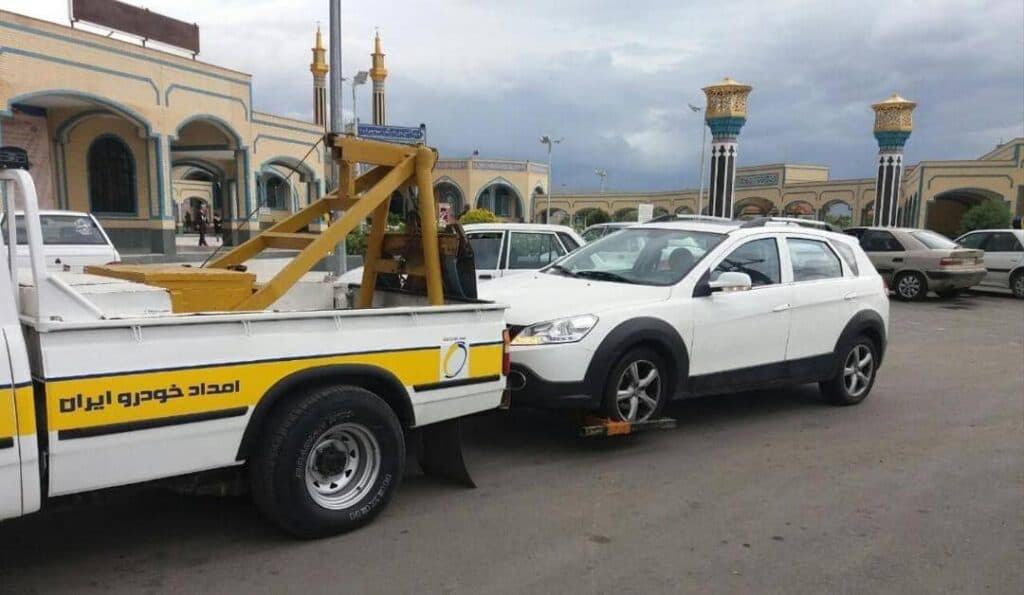 امداد خودرو یدک کش و جرثقیل شبانه روزی برادران در نیشابور خراسان رضوی