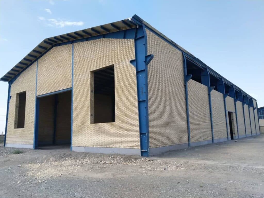 ساخت سوله سازی و سازه فلزی ساختمان صنعت کهربا در مشهد