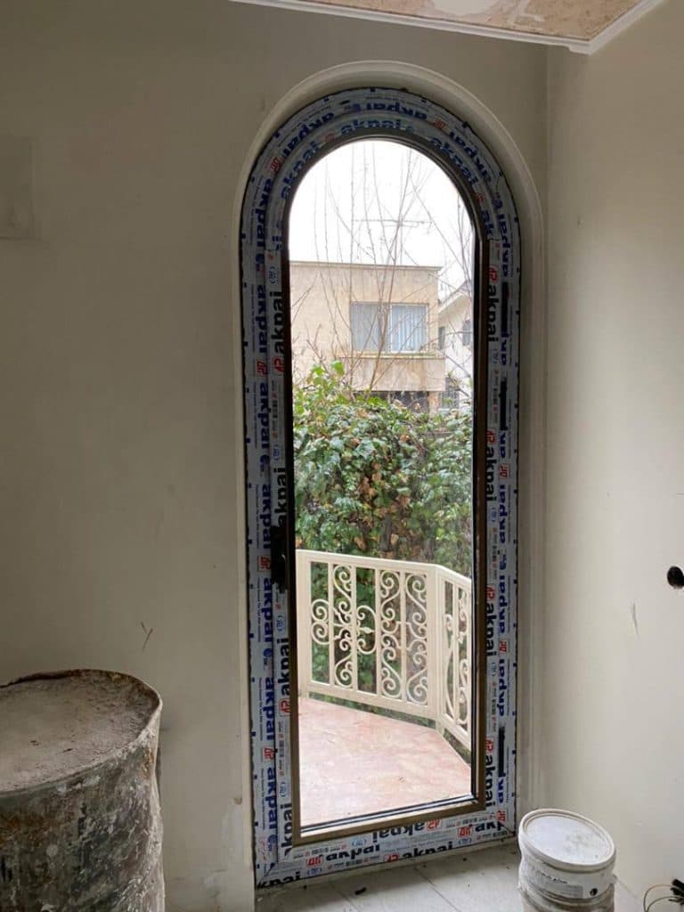 تولید و اجرا درب و پنجره و شیشه دوجداره گروه صنعتی آرمان گستر در کرج