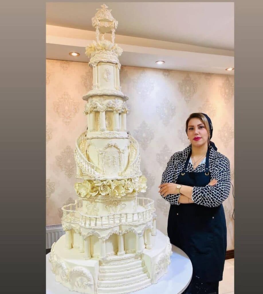 آموزشگاه کیک و شیرینی بانوی کورد در بانه کردستان