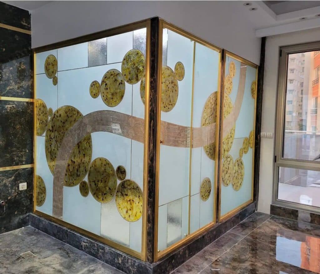 فروش اجرا و نصب شیشه سکوریت بالکن شیشه ای دوش کابین فراجام در تبریز