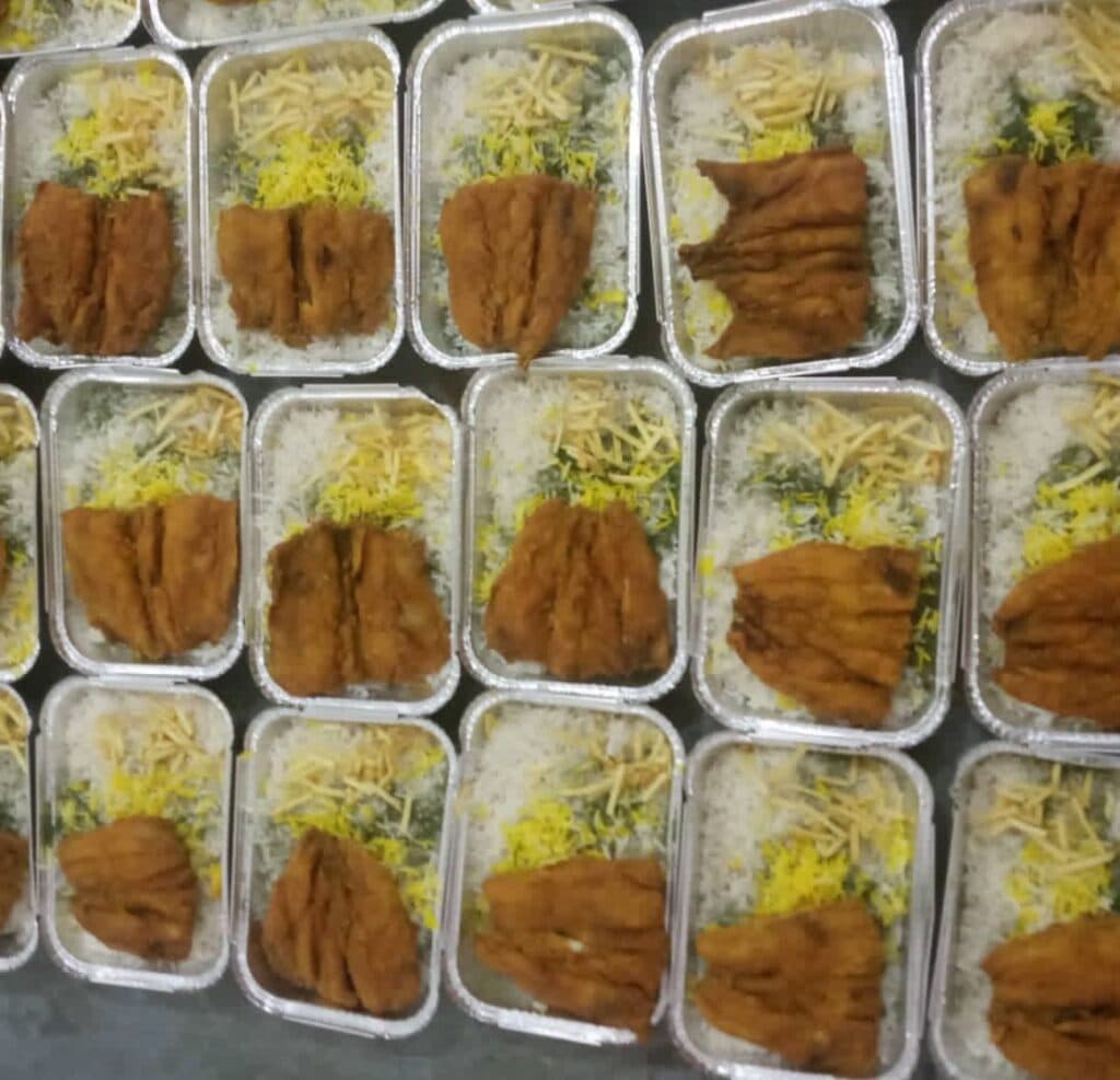 رستوران و بیرون بر کلبه در بندر لنگه هرمزگان