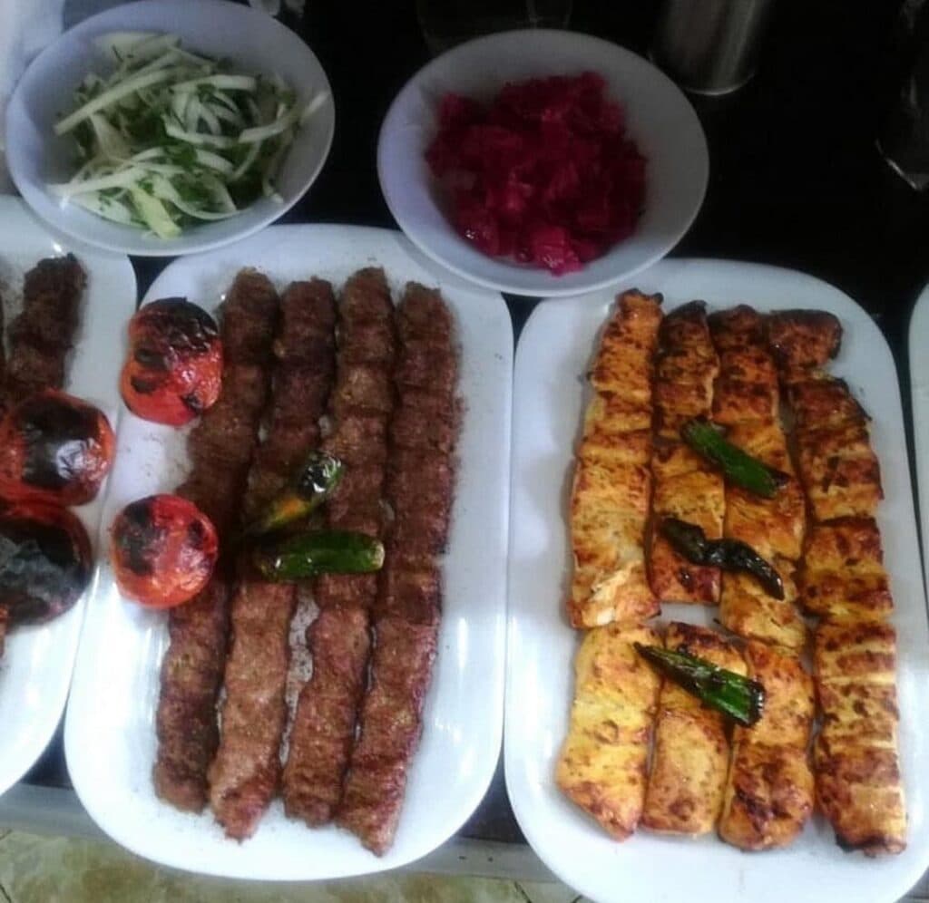 کبابسرای برگ در شیروان