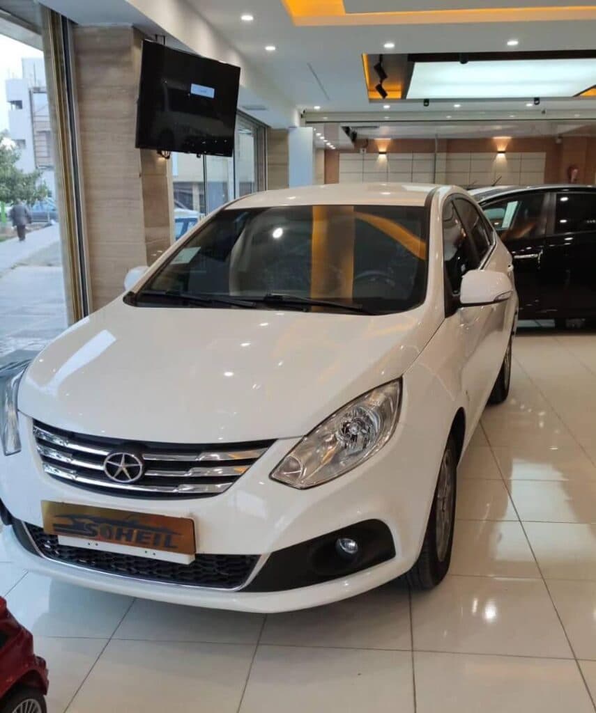 نمایشگاه خودرو سهیل در شاهین شهر اصفهان