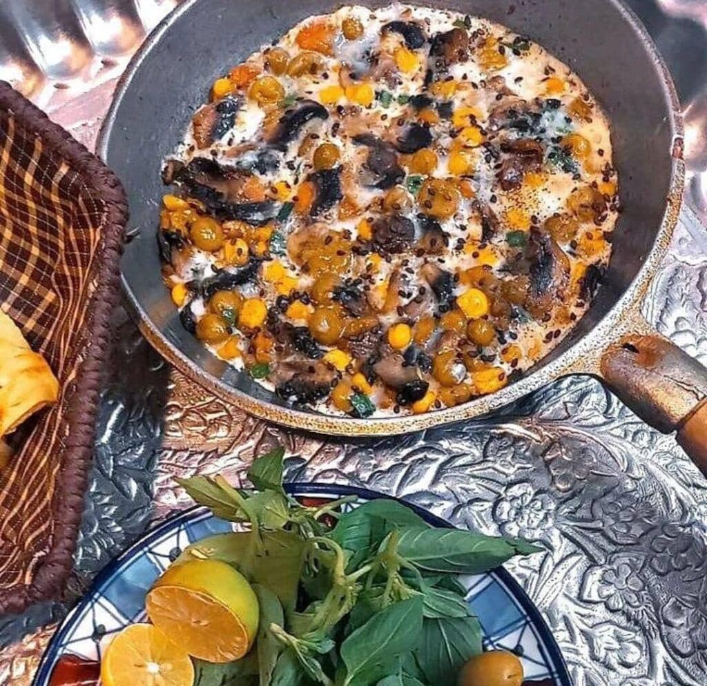 کافه صبحانه نبات در یزد