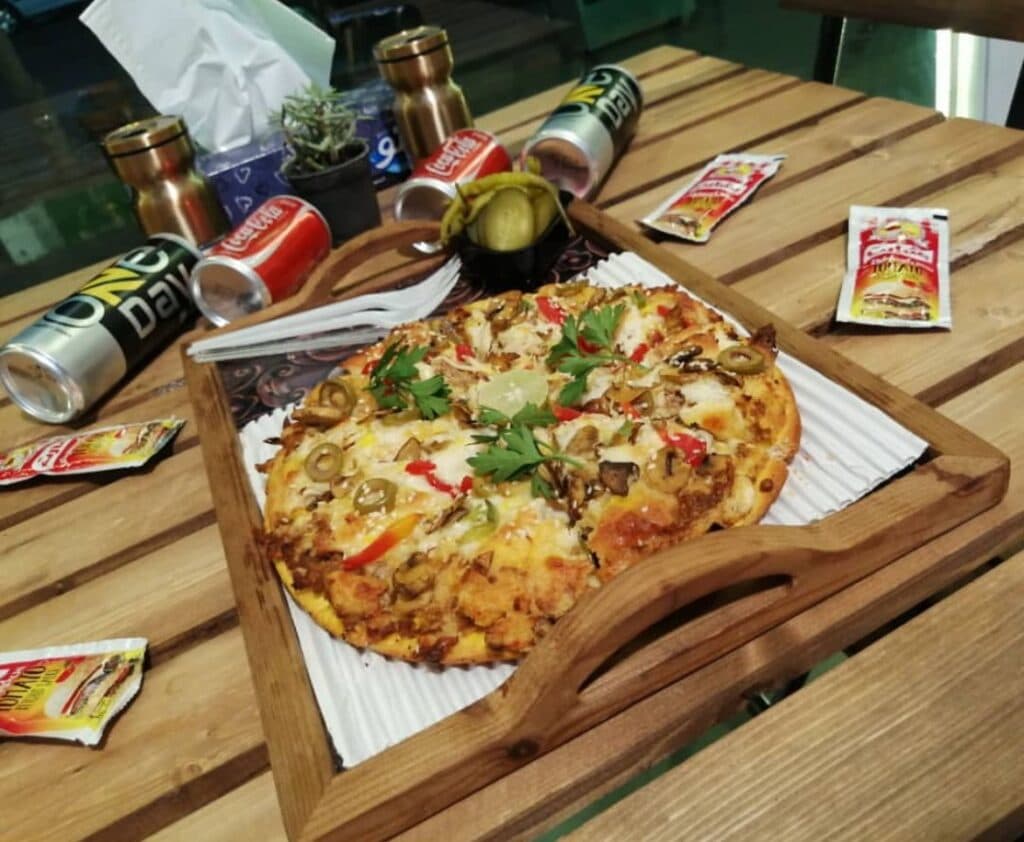 فست فود پیتزا لمون در چابهار