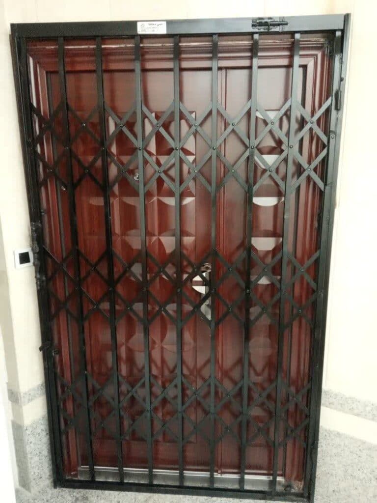 تولید درب آکاردئونی و کرکره برقی درب پنجره آهنی حفاظ مدرن در اصفهان