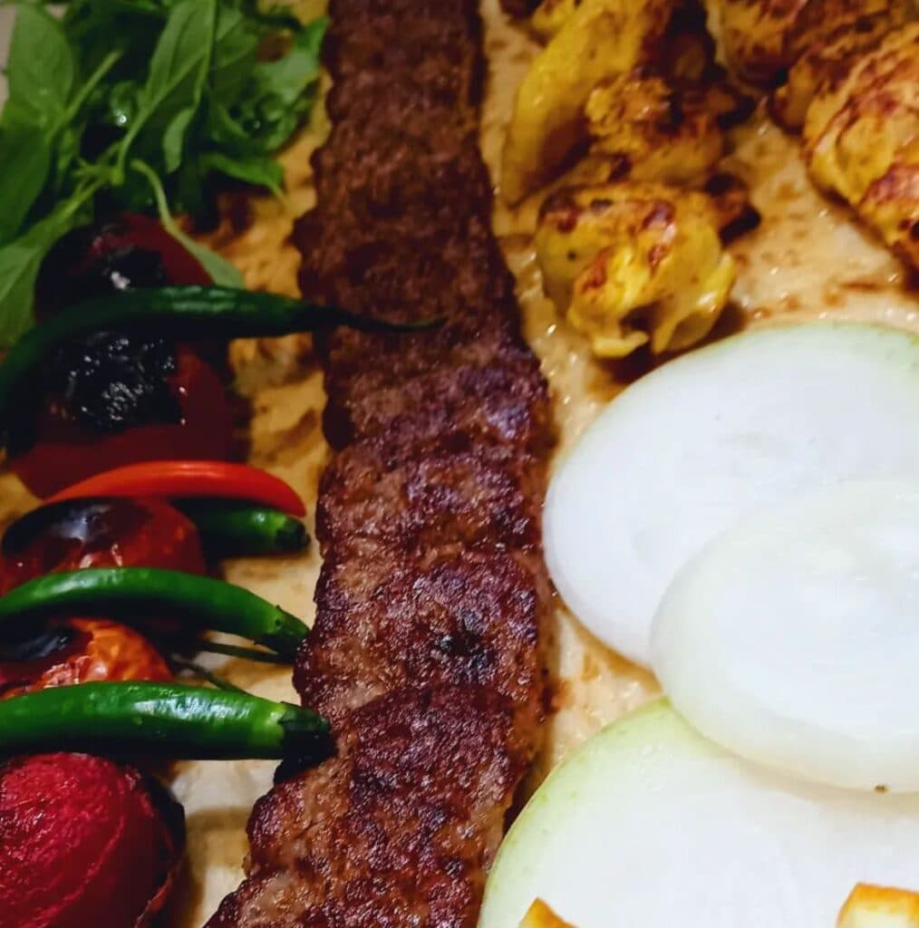 رستوران و غذای آماده خان سالار در بجنورد