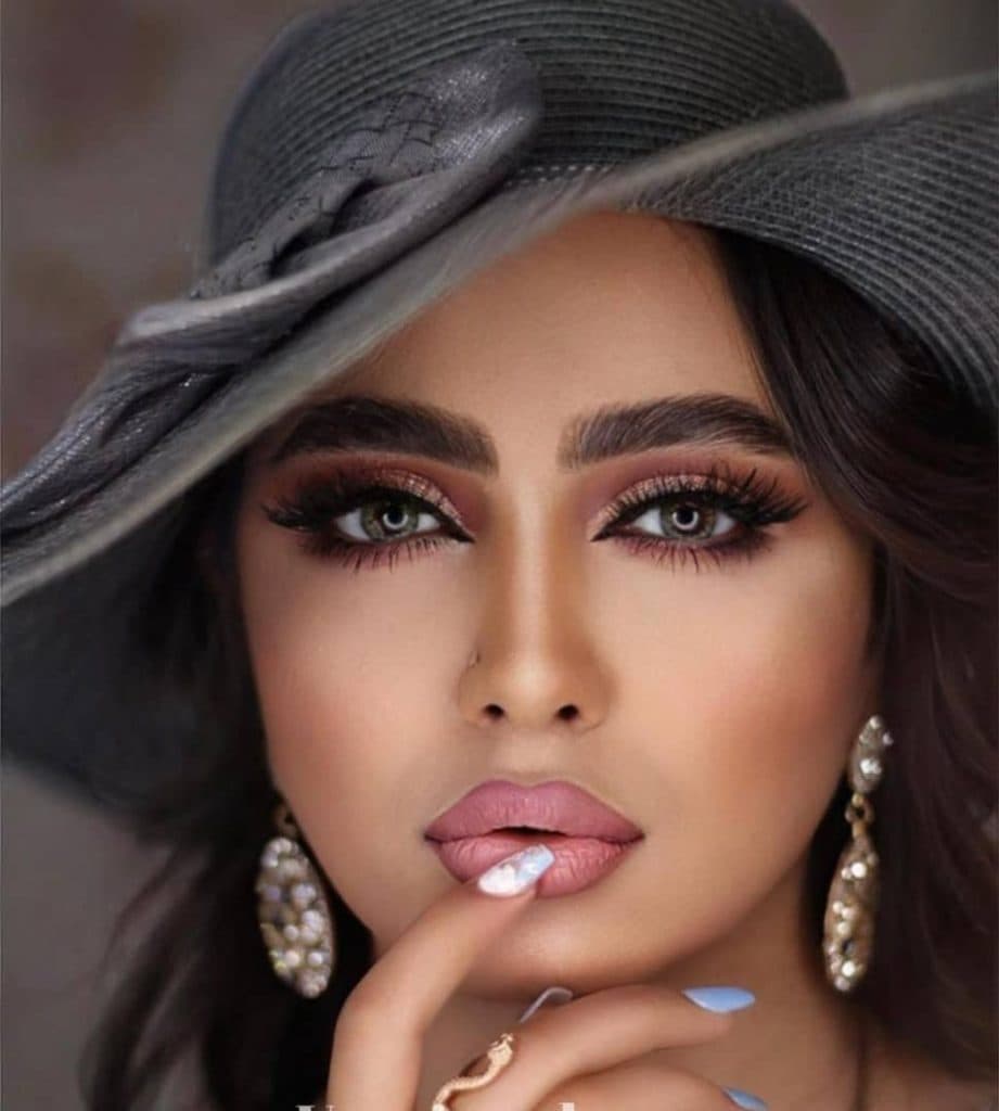 آکادمی مراقبت زیبایی و سالن تخصصی آرایشگری سیژن در مشهد