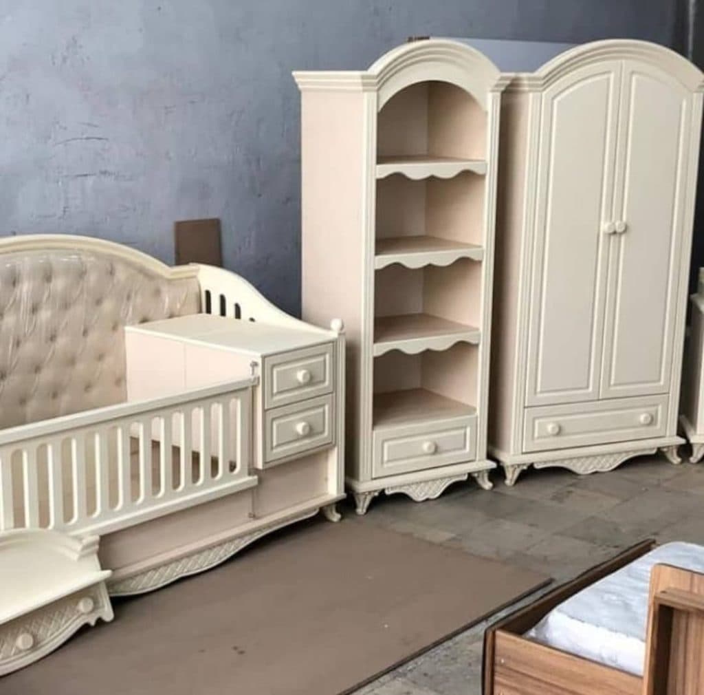 تولید و فروش سرویس خواب سیسمونی پوشاک و لوازم نوزاد تیام نی نی در قم