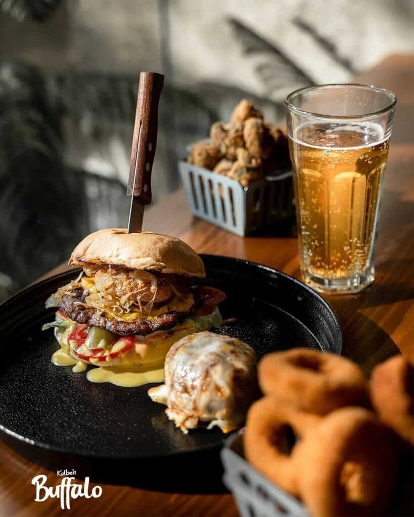 رستوران فست فود کلبه بوفالو در احمد آباد مشهد