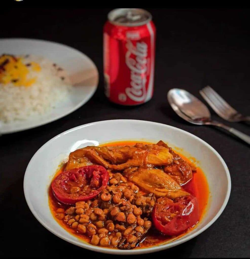 کافه رستوران سیب در سیرجان