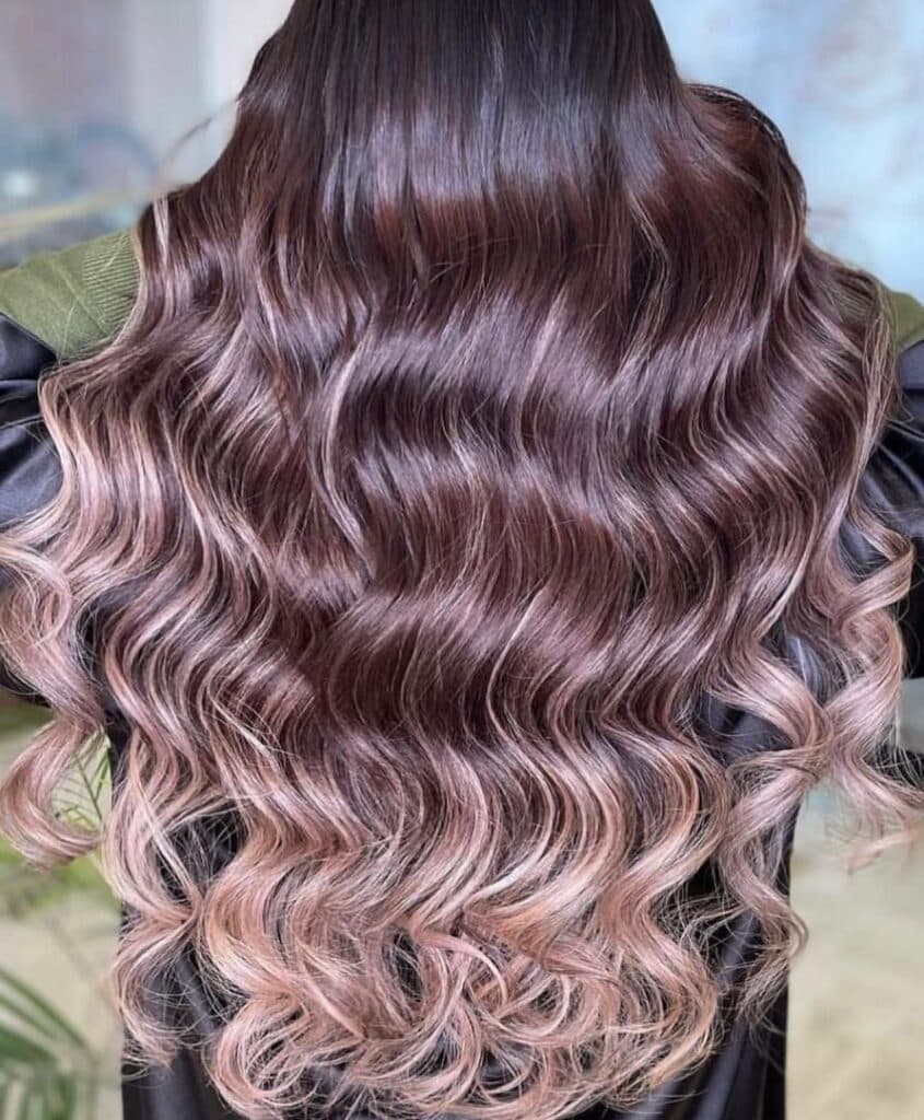 سالن زیبایی و خدمات تخصصی رنگ و مراقبت مو مدیا در بوشهر