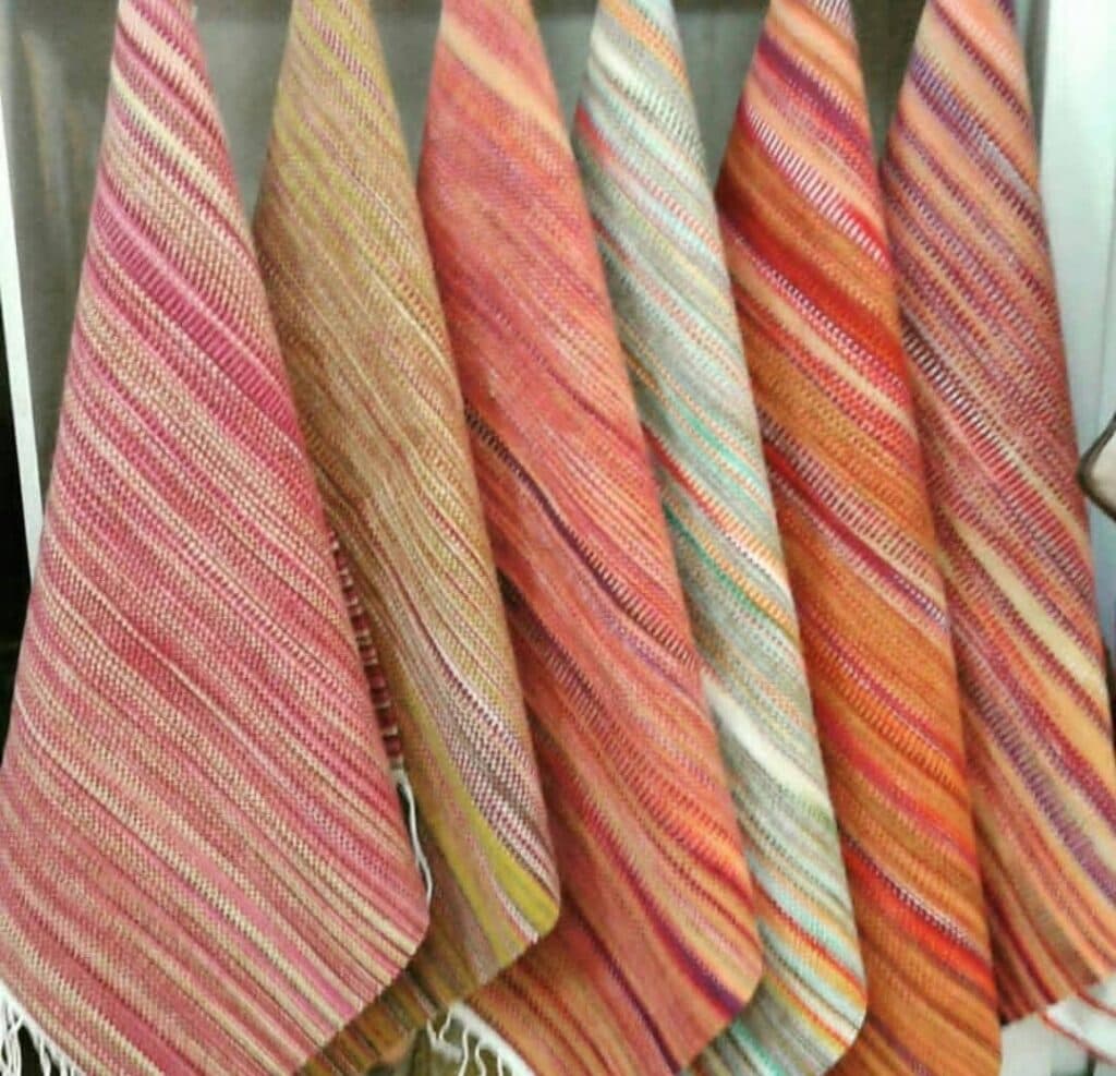 آموزشگاه فرش و گلیم و طراحی دوخت ایلمک در بندرعباس