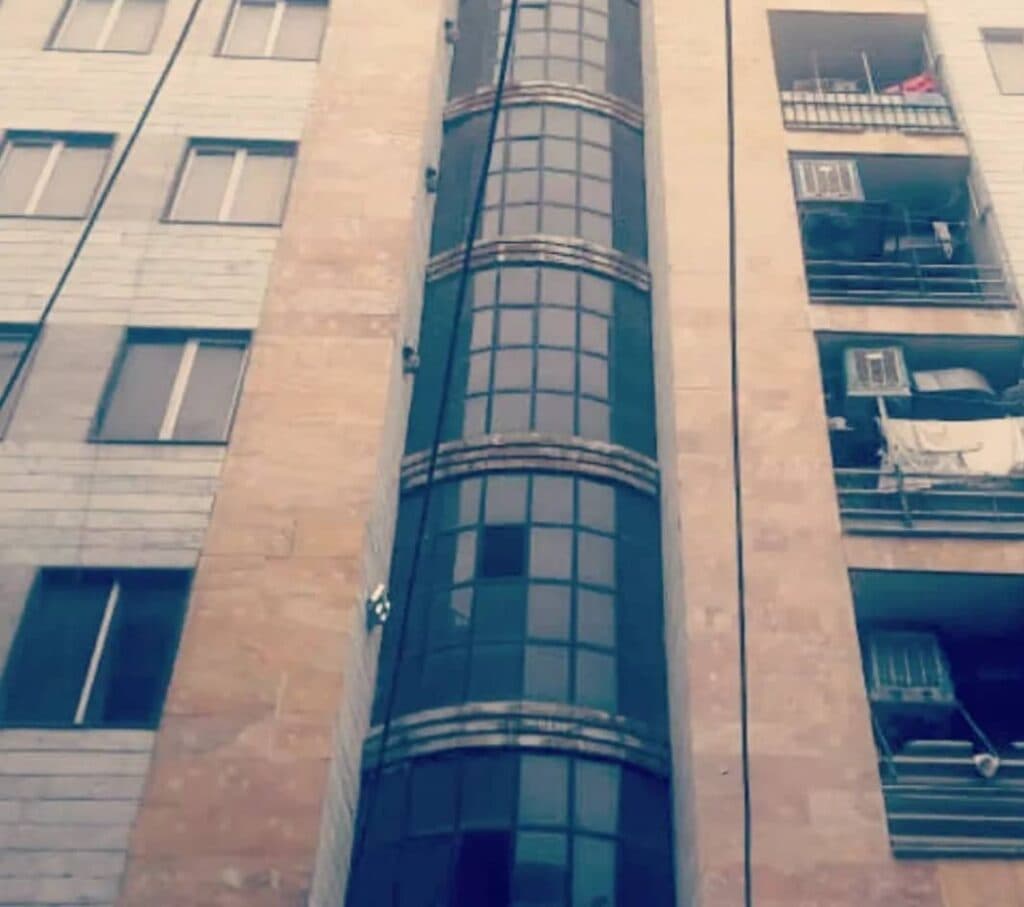 خدمات و اجرا پیچ رولپلاک و سنگ نما البرز در کرج