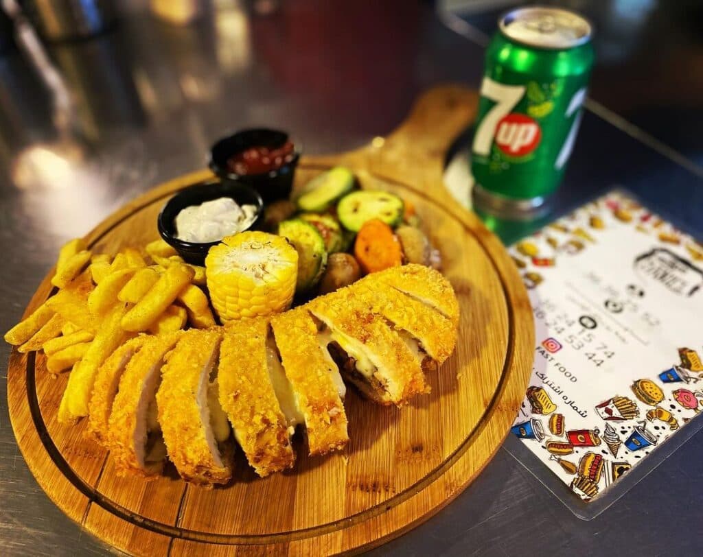 فست فود دانیال در شیراز