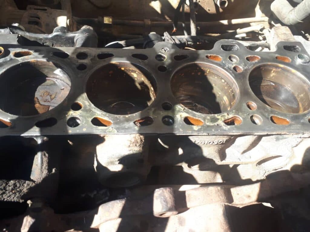 تعمیرات مکانیکی و جلوبندی خودرو کاریزما در صدرا شیراز