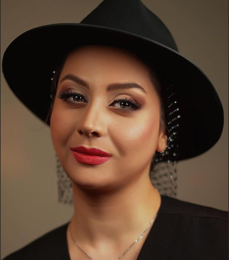 آموزشگاه و سالن زیبایی قصر نیکان در انقلاب تهران