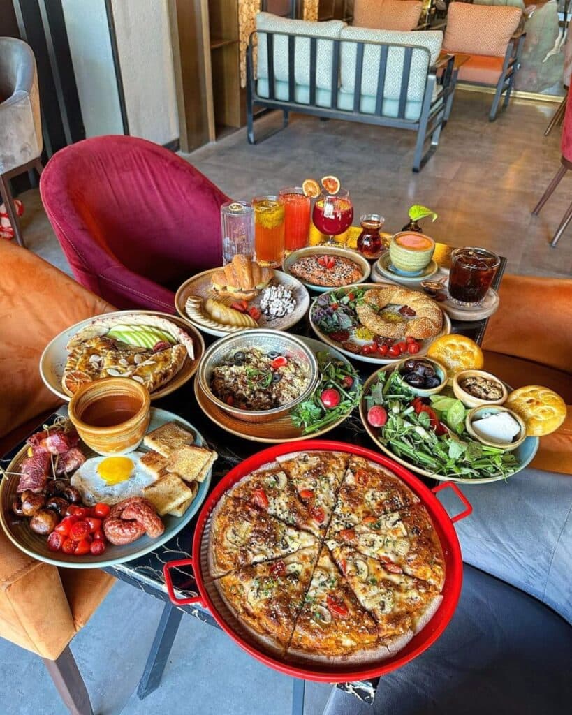 کافه رستوران فیکا در تبریز