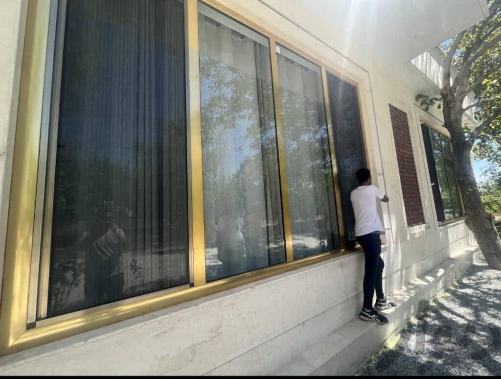 تولید درب و پنجره دوجداره آلومینیوم و upvc تورسان میرزازاده در ارومیه