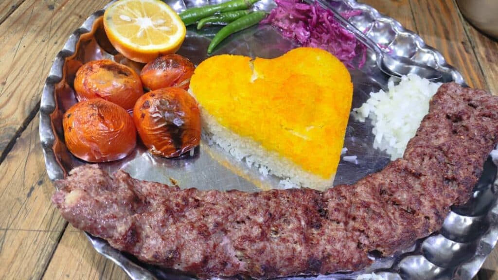 کباب ساطوری بناب آذربایجان در کرمانشاه