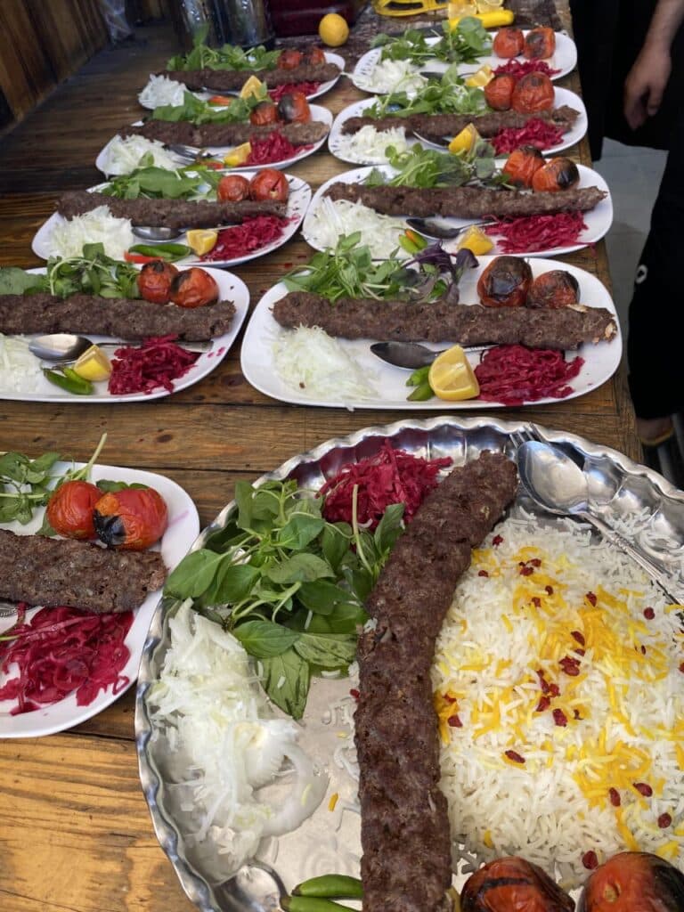 کباب ساطوری بناب آذربایجان در کرمانشاه