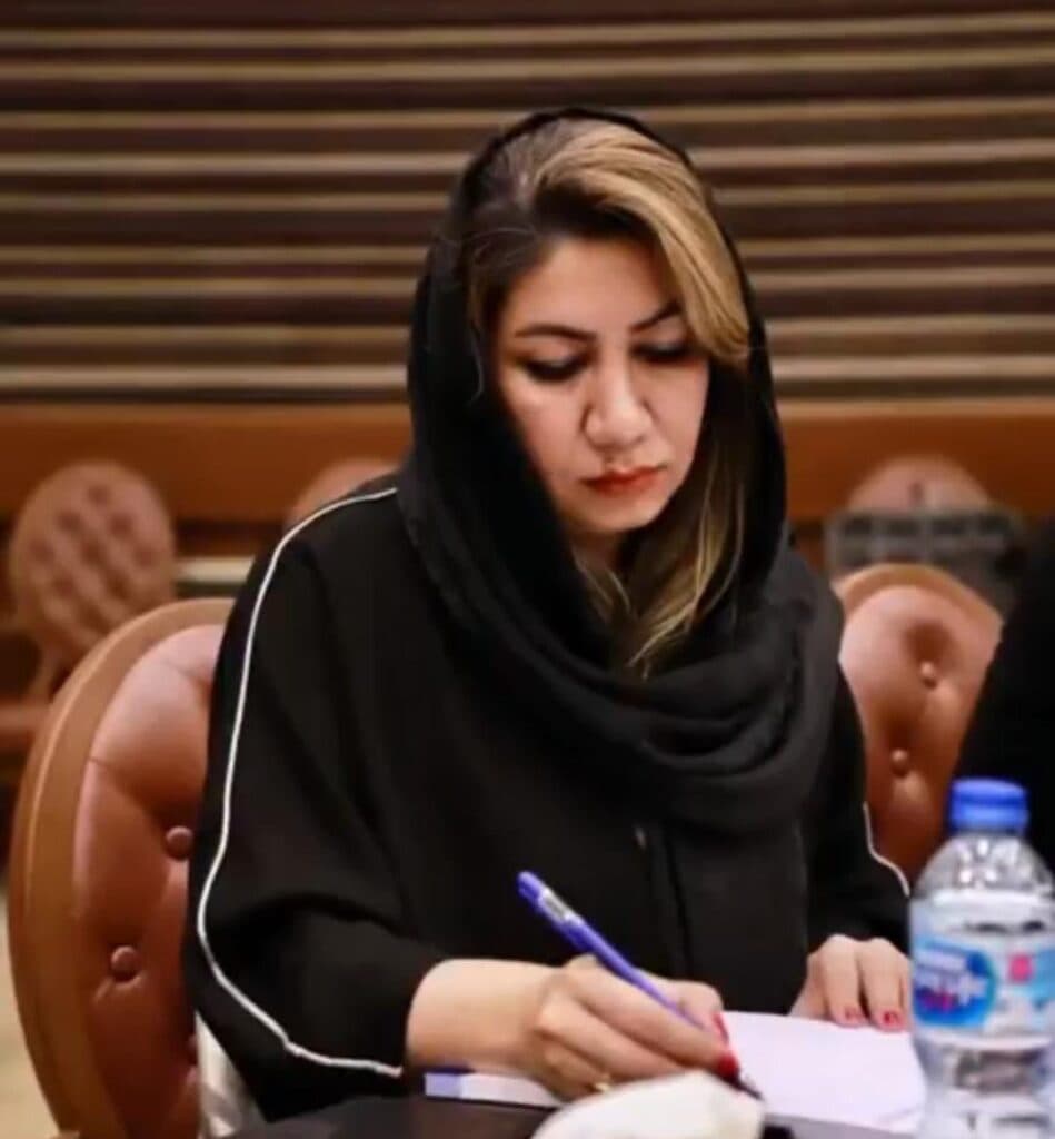 گروه تخصصی مراقبت پوست ملیحه ضیایی در یزد