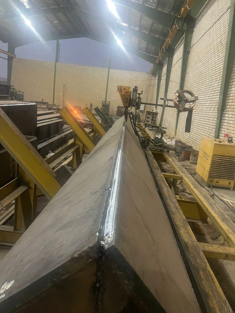 کارخانه سوله سازی و اسکلت فلزی صنعت سوله سینا در اسلامشهر