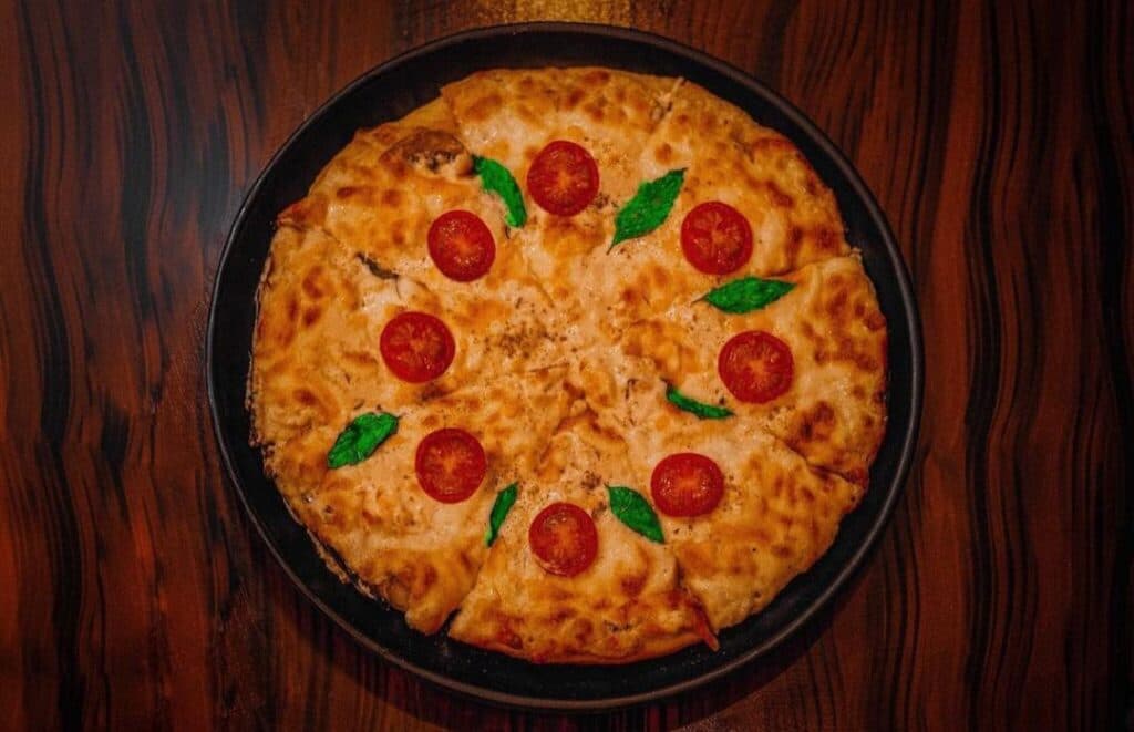 کافه رستوران لایت در دورود