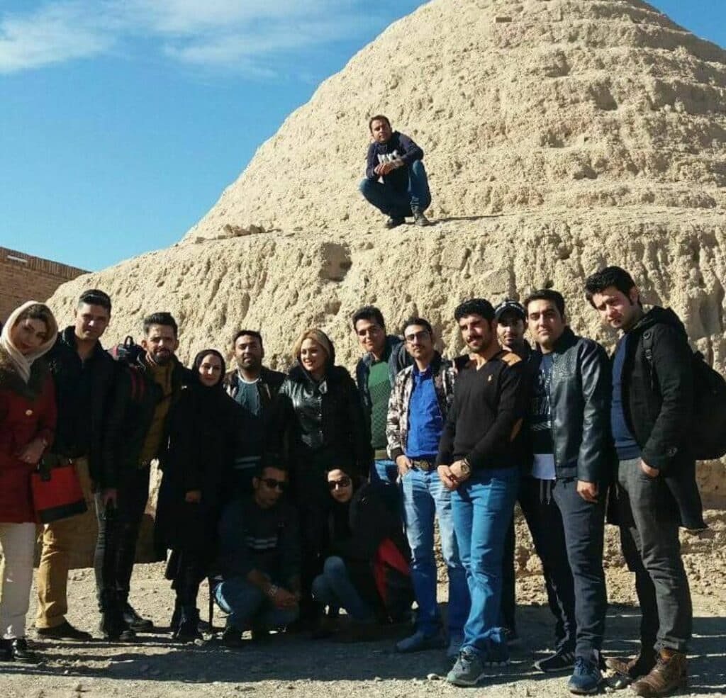 اقامتگاه سنتی و گردشگری کاروانسرای شاه عباسی ده نمک در گرمسار سمنان