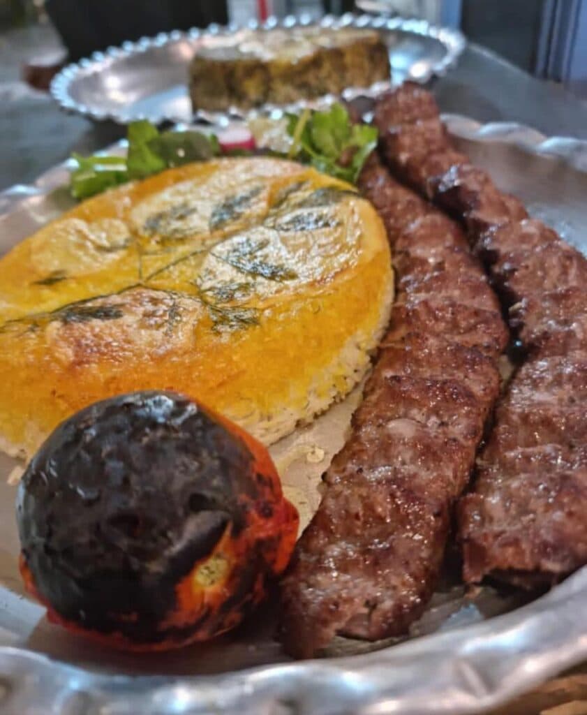 کباب سرای اصیل در قزوین