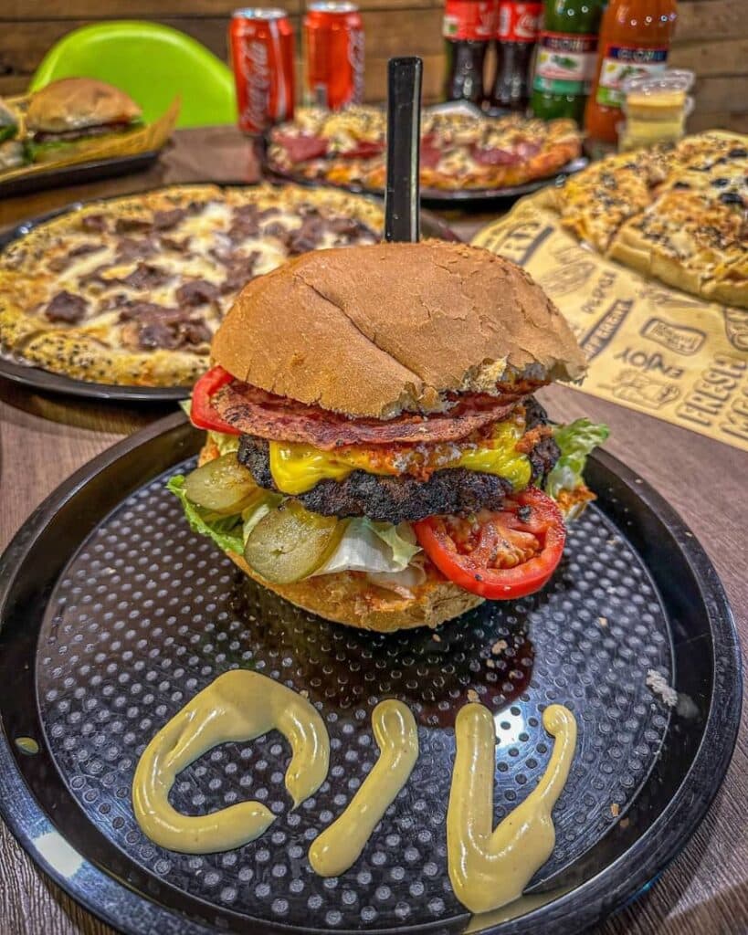 فست فود مستر دیو در تبریز