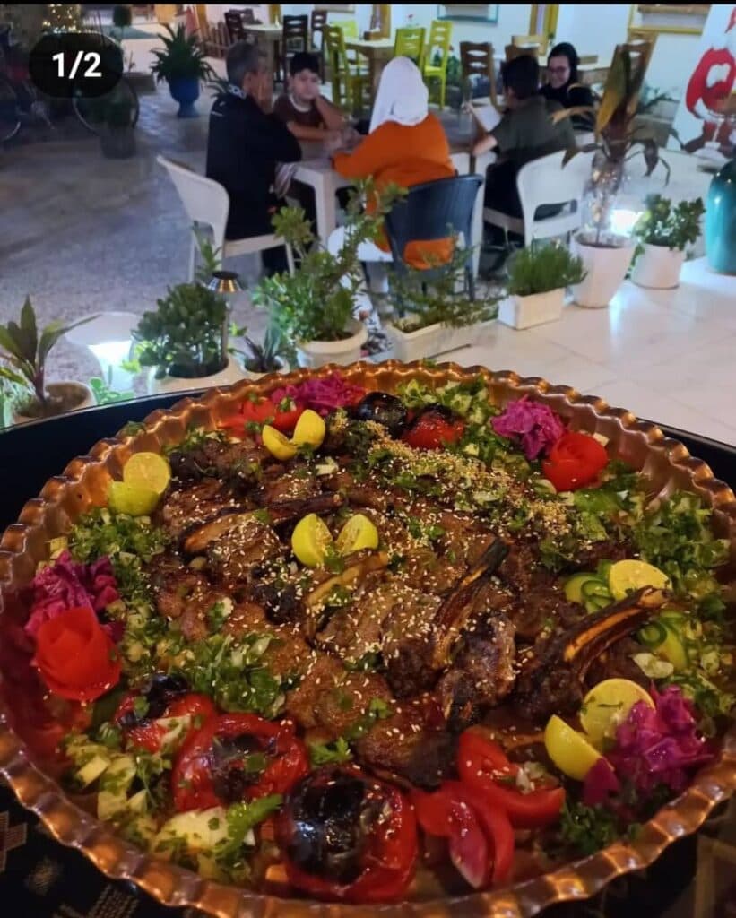 مجموعه پذیرایی تفریحی و فرهنگی عمارت حاجیه بنی در فومن