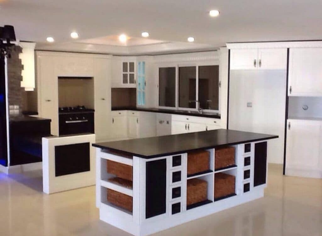 اجرای کابینت و دکوراسیون داخلی و بازسازی صنایع چوب زیبا کفشچی در تهران