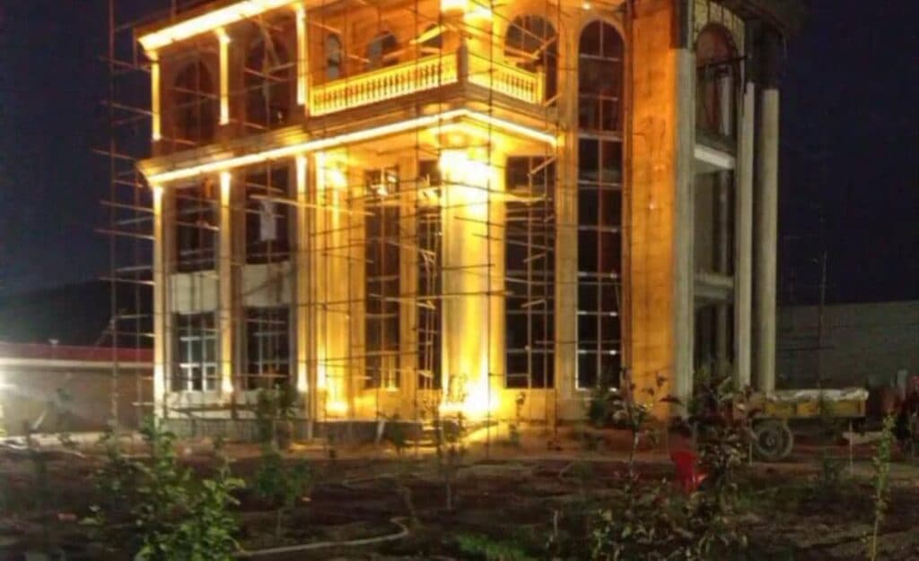 شرکت آذران الکتریک آینده پیمانکاری و برق کاری ساختمانی و صنعتی در تبریز