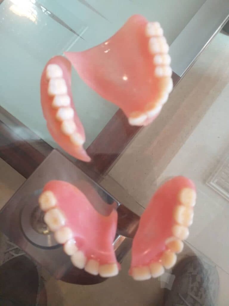 لابراتوار ساخت ترمیم دندان مصنوعی در منزل دندانسازی دریا در پونک تهران