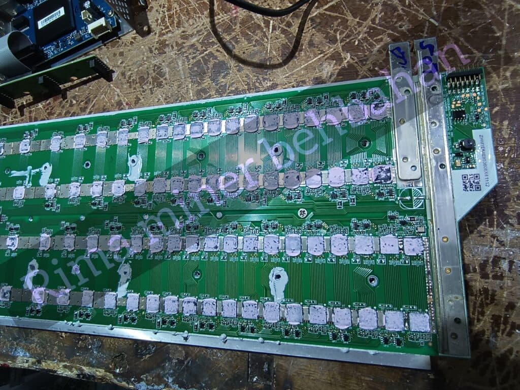 تعمیرات تخصصی هشبرد و کنترل برد و پاور ریما ماینر امیری در بهبهان