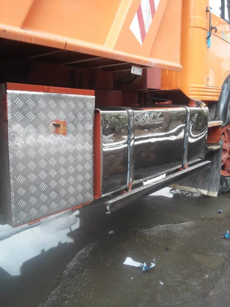 استیل کاری کامیون موسوی در مشهد