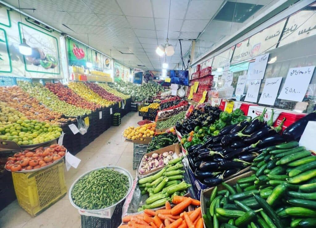 هایپر میوه بزرگ رستمی اتما در مشهد